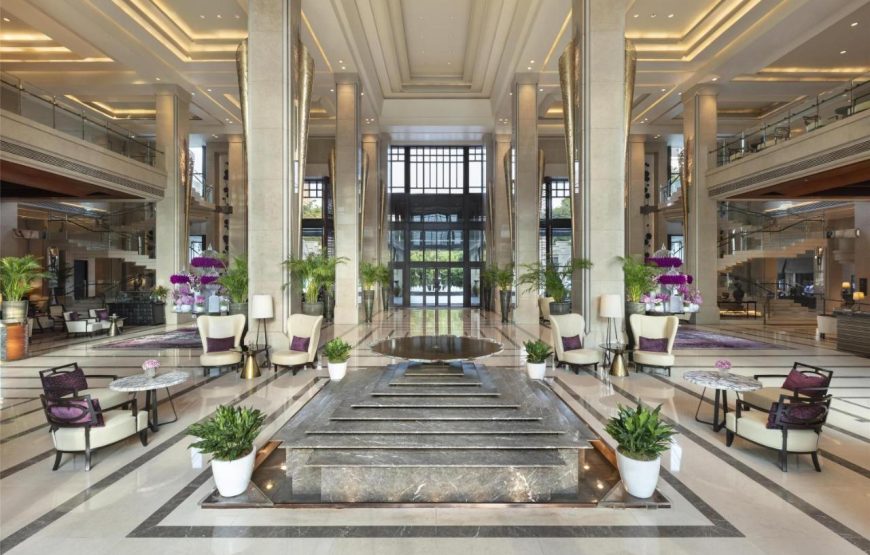 Thai Emerald Escape: Bangkok’s Grandeur